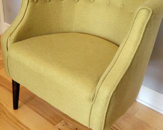 CHARTREUS HORSESHOE BACK CHAIR TUFTED $40
