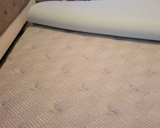 KING SERTA PERFECT SLEEPER PILLOW TOP MATTRESS W/HEAD ADJUSTABLE BASE AND FOAM MATTRESS TOPPER $500, TUFTED ASHLEY HEADBOARD, FOOT BOARD AND SIDE RAILS $150
