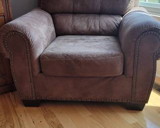 NAILHEAD TRIM SOFA $175, CHAIR $75 AND OTTOMAN $30.....TOTALS ALL 3 FOR  $280