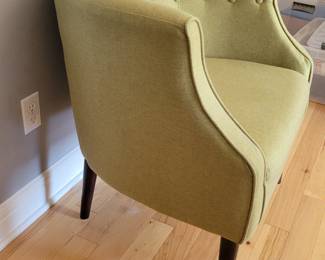 CHARTREUS HORSESHOE BACK CHAIR TUFTED $40