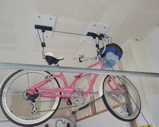 ELECTRA LADIES BIKE IN PINK W/BASKET AND AAAAMAZING SEAT $100 OUR PRICE(new $399)