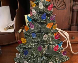 Sm vintage Christmas tree