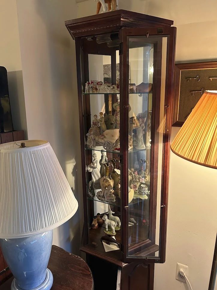 Hampton Commons Estate Sale in Newton, NJ starts on 6/7/2024