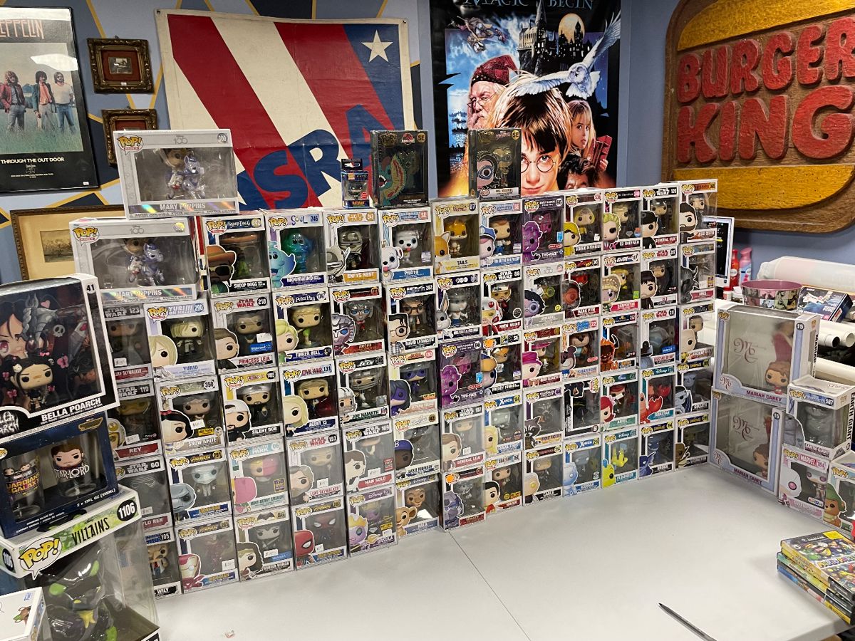 CollectiblesClothingArt & More in Lindenhurst, NY starts on 6/29/2024