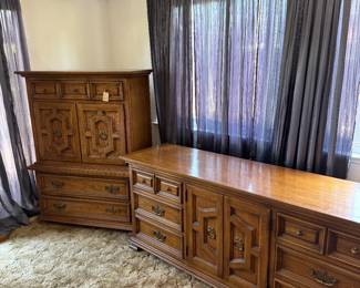 Thomasville bedroom set