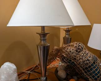 Lamps, salt lamp and decorative spheres 