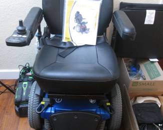 Pride Quantum Q6 Edge VA Power Mobility Chair