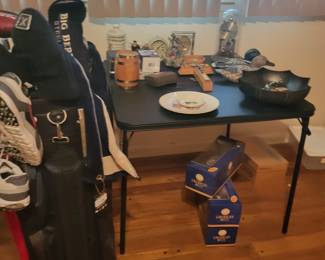 Many golfing items