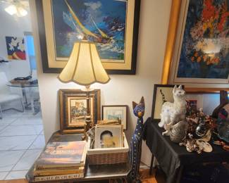 Coffee table art books, lamps, end tables, Cat kitsch, Art