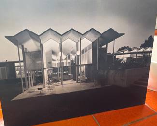 Exterior photograph of the Dupont House - provided by Keith York of Modern San Diego.