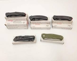 #1802 • (13) Bear Edge Pocket Knives