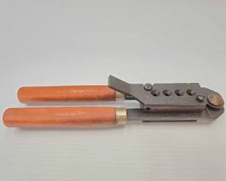 #1996 • 4-Cavity Hole Bullet Mold