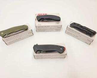 #1810 • (10) Bear Edge Pocket Knives