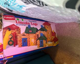 Lincoln logs