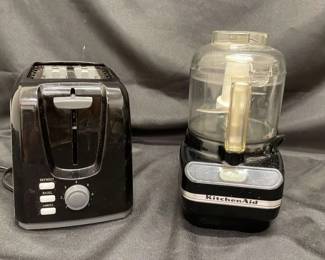 Kitchen Items Toaster and KitchenAid Mini Chopper