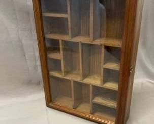 Nick Nack Shelve
