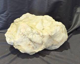 Amazing 22 White Quartz Stone Very Heavy