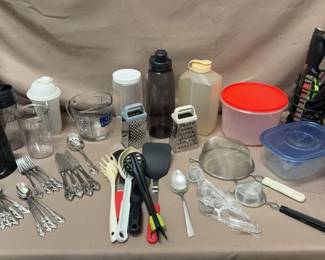 Miscellaneous Kitchen Items 