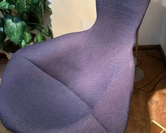 KNOLL International MCM Bird Chair by HARRY BERTOIA