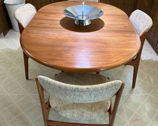 ERIC BUCH for O.D. MOBLER Teak MCM Chairs with KLIFA Danish Teak Table