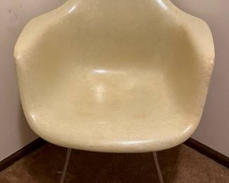 CHARLES EAMES for HERMAN MILLER MCM Shell Lounge Chair