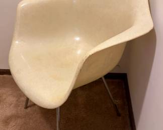 CHARLES EAMES for HERMAN MILLER MCM Shell Lounge Chair