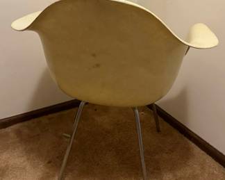 CHARLES EAMES for HERMAN MILLER MCM Shell Lounge Chair