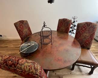 Round Table & chairs
