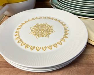 Sheffield "Serenade" Dinnerware Plates