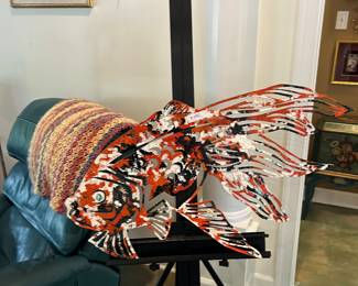 Metal easel 
Kingfish Metalworks original metal fish 