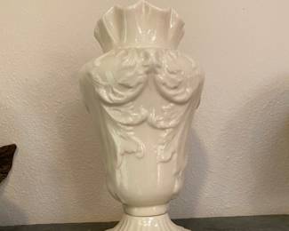 Belleek Rathmore Nile Vase 