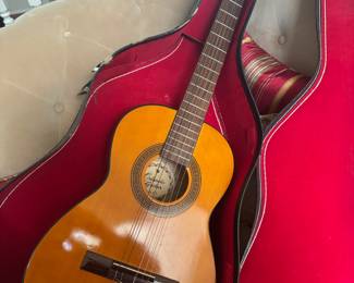 Orlando Guitar with Case