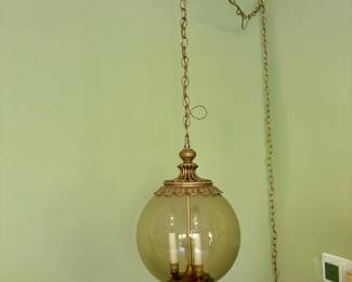 Green Glass Round Pendant Swag Lamp
