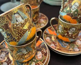 Moriage Beaded Porcelain Asian Design Teaups & Saucers
