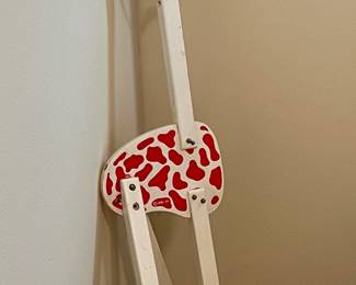 1959 Irmi Wooden Giraffe Childrens Clothing/Coat Rack