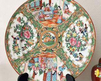 Chinese Famille Rose Medallion Porcelain Plate