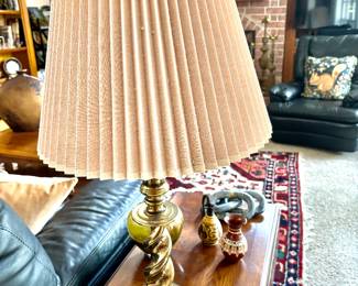 Pair of swirl base brass lamps