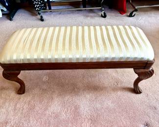 Queen Anne legs upholstered bench