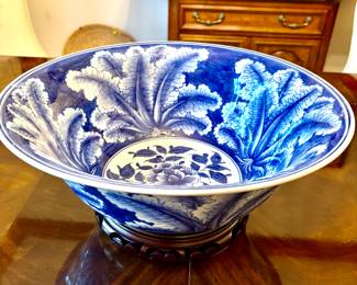 Striking large bowl