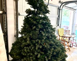 Remote controlled turning Christmas tree