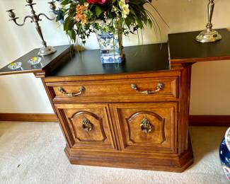 Bernhardt flip top buffet table