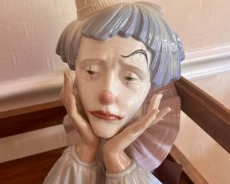 Lardons Jester Clown Figurine