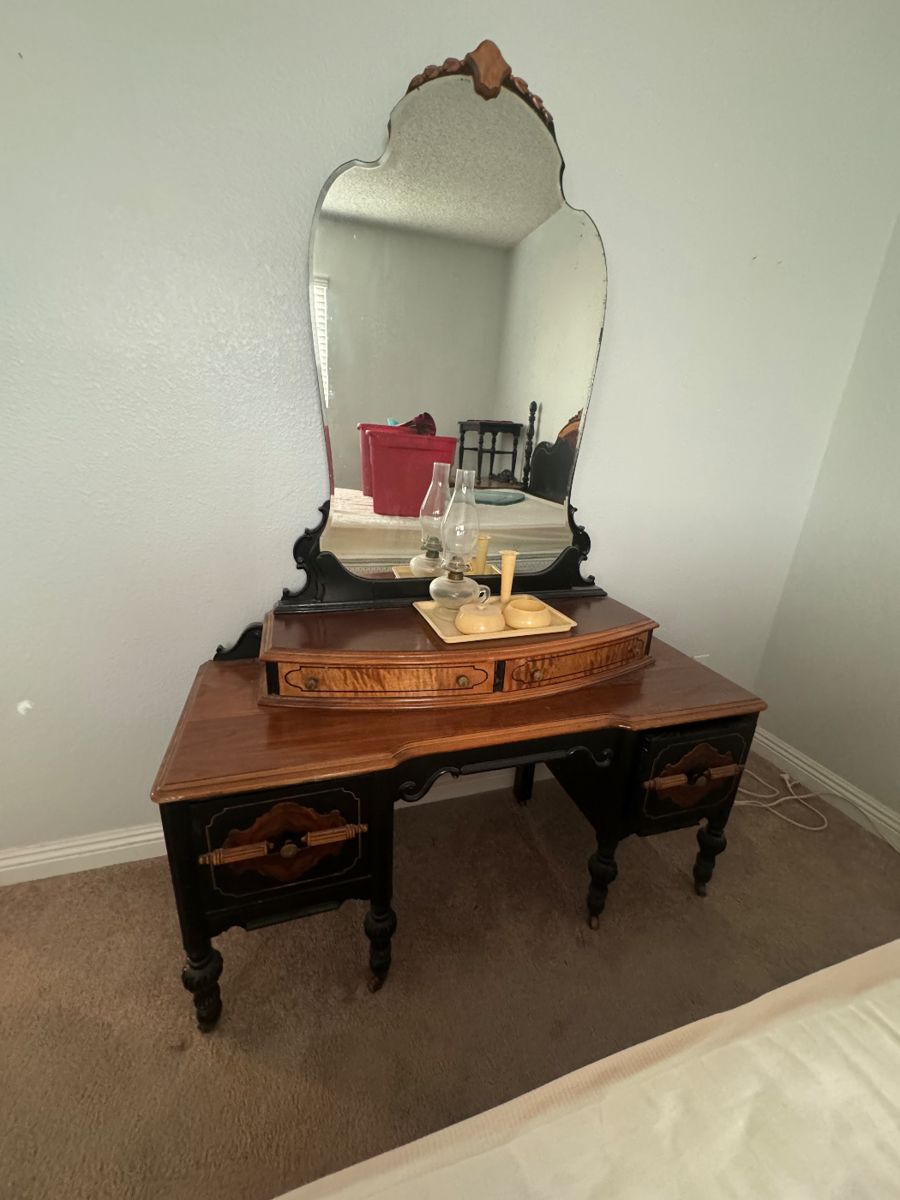 Hidden Gems of Tempe An Estate Sale Like No Other starts on 6/13/2024