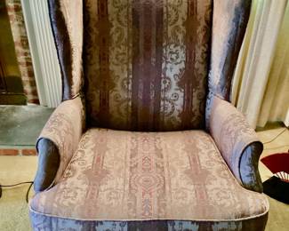 COMFY FIRESIDE ARM CHAIR