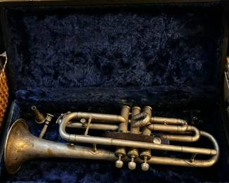 VINTAGE TRUMPET