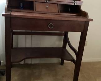 LADIES SECRETARY DESK