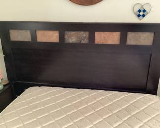 FULL/QUEEN HEADBOARD