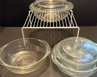 Pyrex glass containers