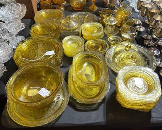 Yellow pressed glass/depression glass