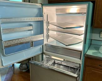 GESpacesaver Vintage Refrigerator.